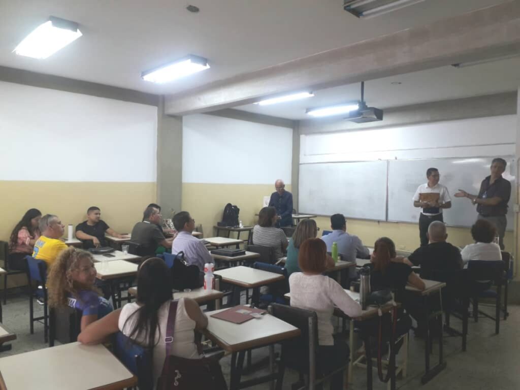 Galeria de fotos Diplomado Asociuven 2023